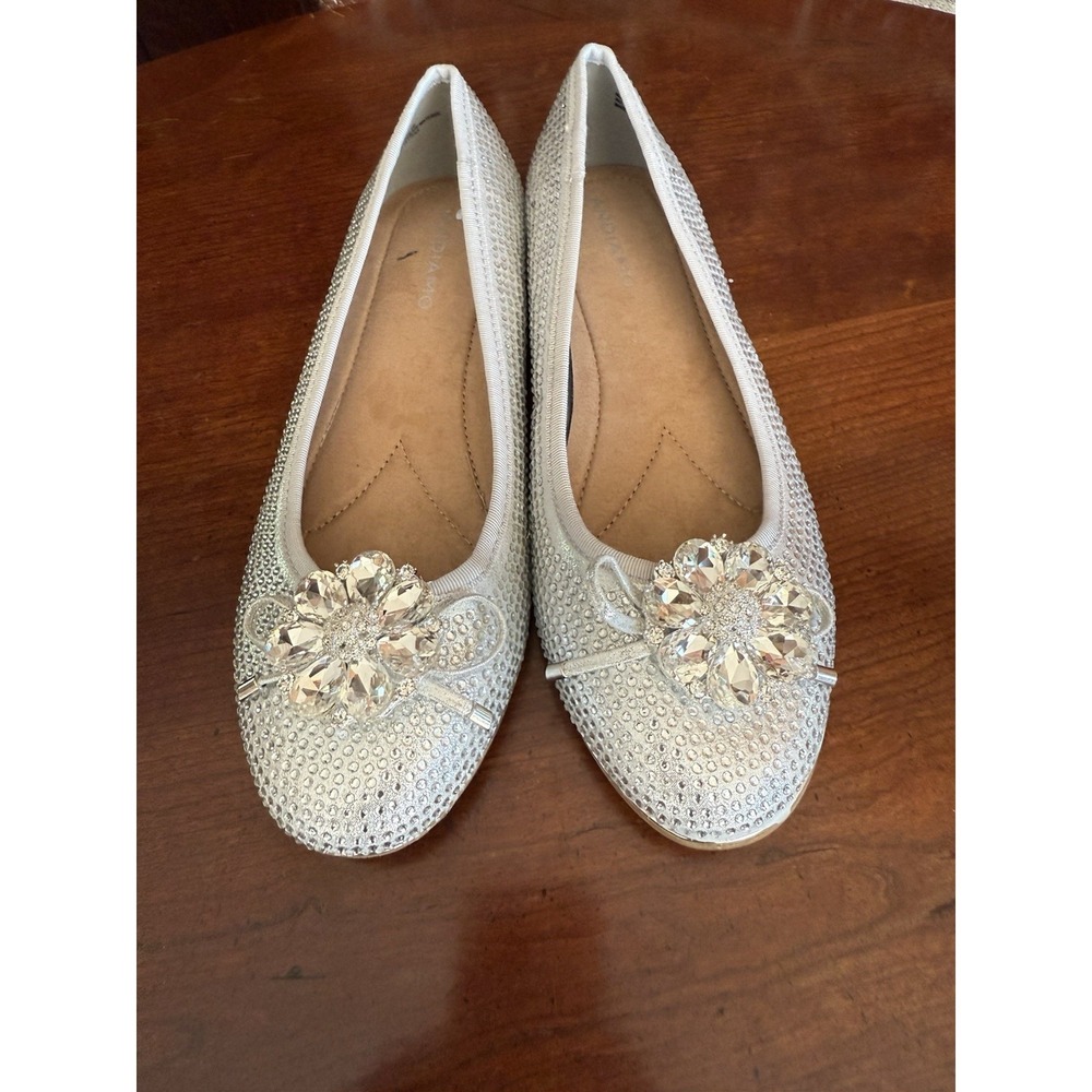 Andiamo‎ Silver Flats with Bow Dimond Rhinestone Size 9